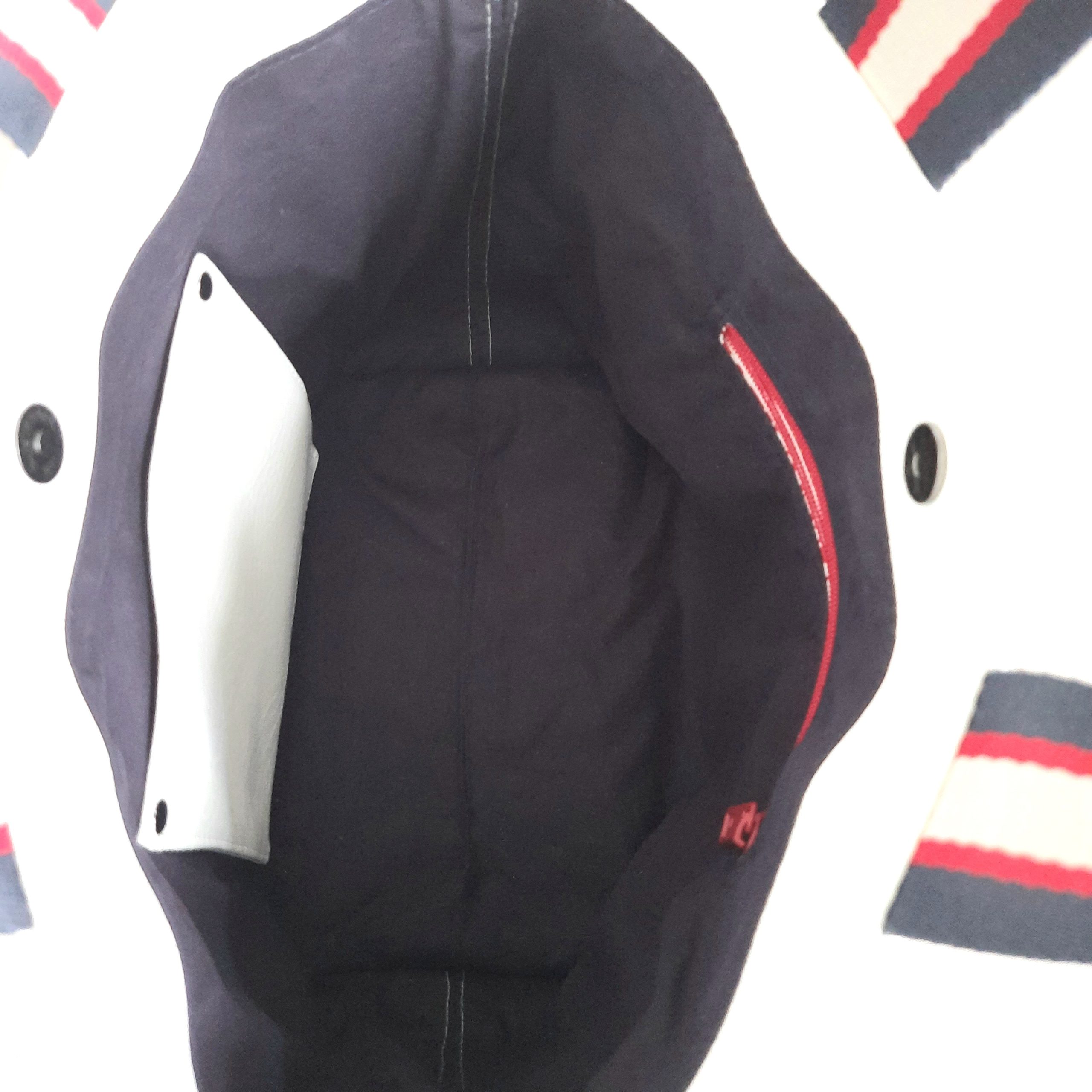 White Thecla Tote in Marine Vinyl with a blue stripe - Image 3